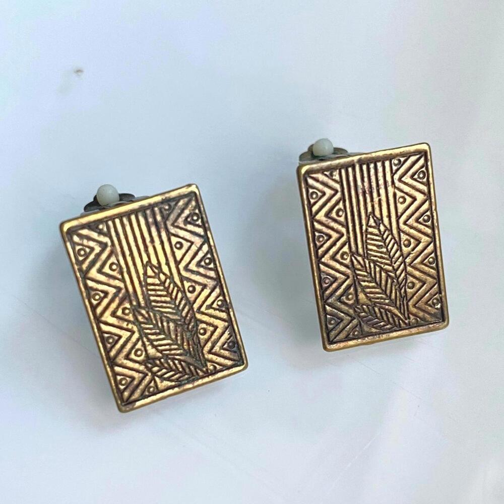 Vintage Art Deco Style Gold Tone Geometric Clip-On Earrings | Leaf Motif